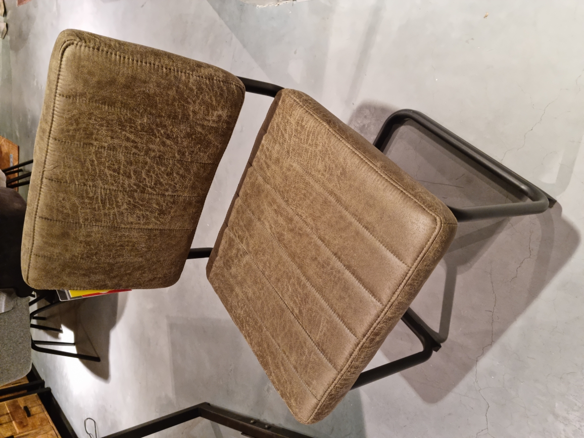 Elmstone eetstoel rawhide green