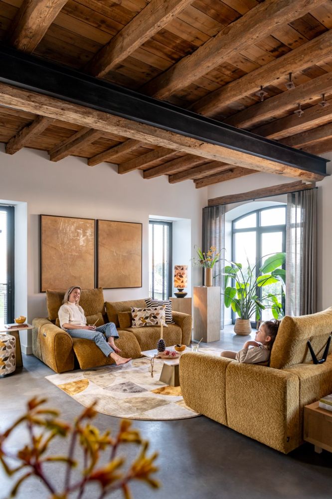 Albas, 2 zitsbank, verstelbare hoofdsteunen, 2x electrische voetensteun